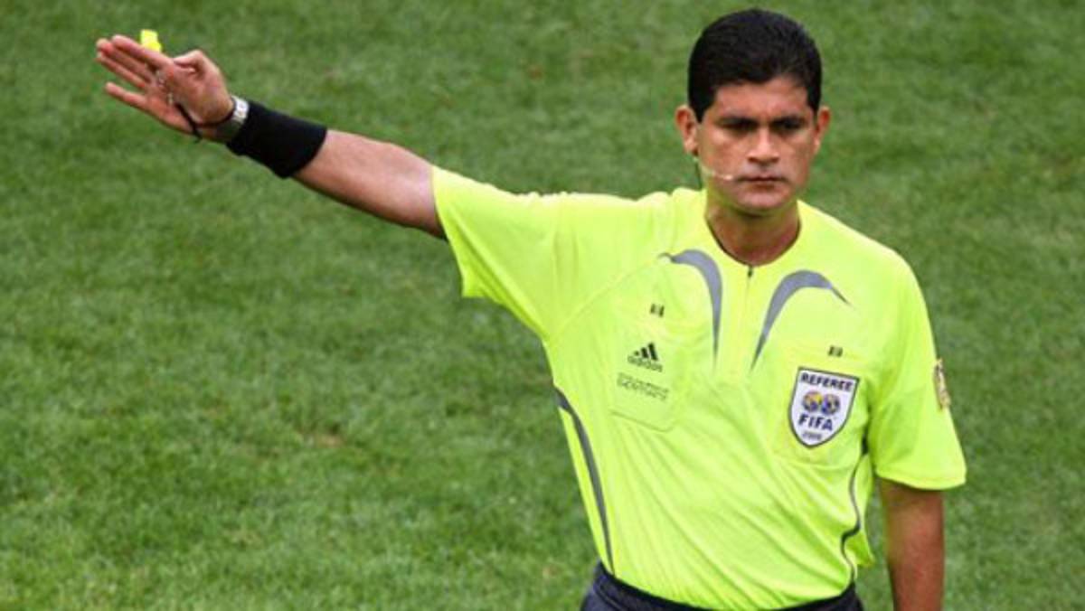Ex árbitro colombiano, acusado por acoso sexual