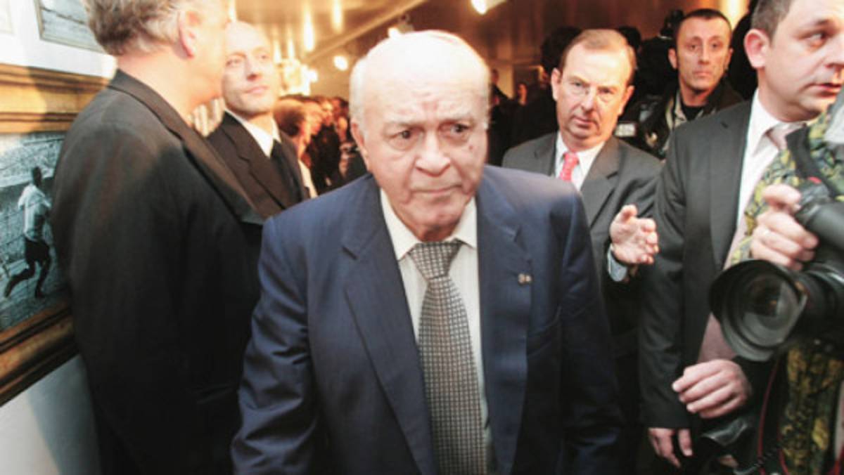 'Maradona es prepotente'