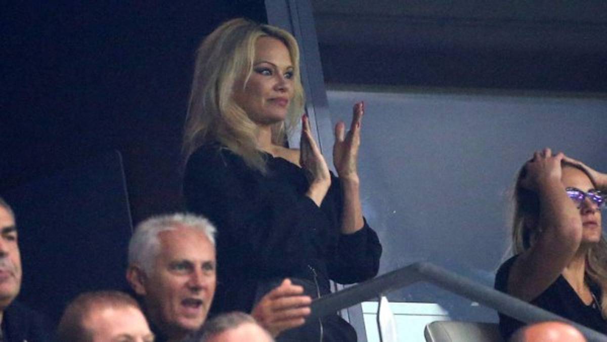 PICANTE: La confesión más íntima de Pamela Anderson con reconocido jugador francés