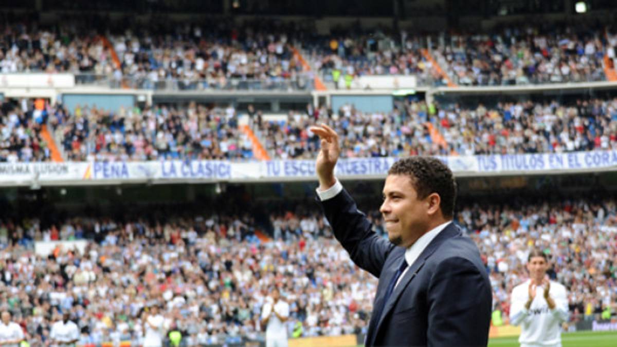 Ronaldo fue aclamado en el Bernabéu