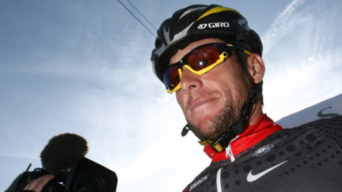 Intensifican investigación a Armstrong