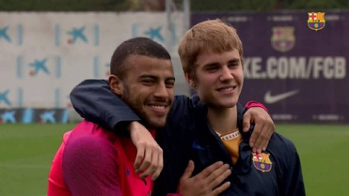 ¡Uno fue portero! Los grandes famosos que son seguidores del Barcelona y Real Madrid