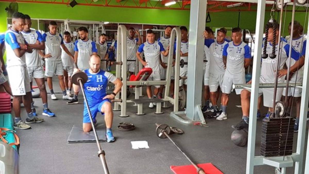 ¡A puro hierro! La Selección de Honduras se fortalece con trabajos de gimnasio