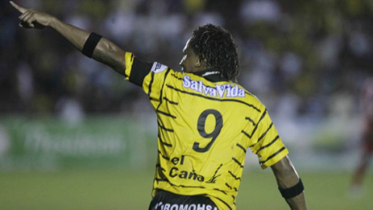 Pavón está cerca de su centenar de goles