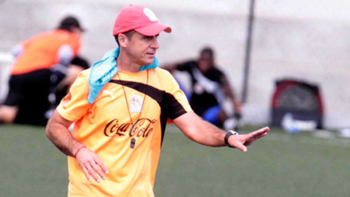 Tosello quiere Olimpia defina las dos vueltas