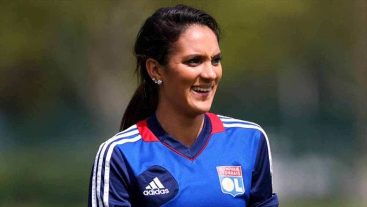 ¡Belleza francesa! Louisa Nécib la guapa ex futbolista gala que enamora a cualquiera
