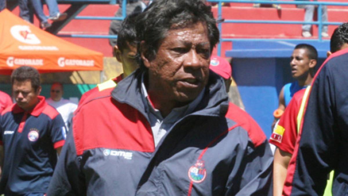 ¡Ramón Maradiaga fuera de Municipal!