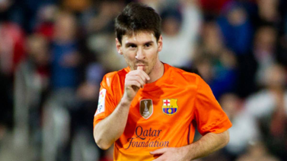 VIDEO: Aficionados le cantan a Messi que su hijo es de Cristiano