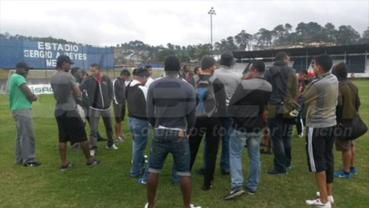 El Savio está en huelga por falta de pago