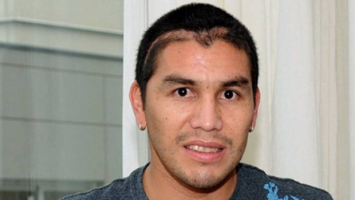 Cabañas viaja a Argentina para extraerle la bala