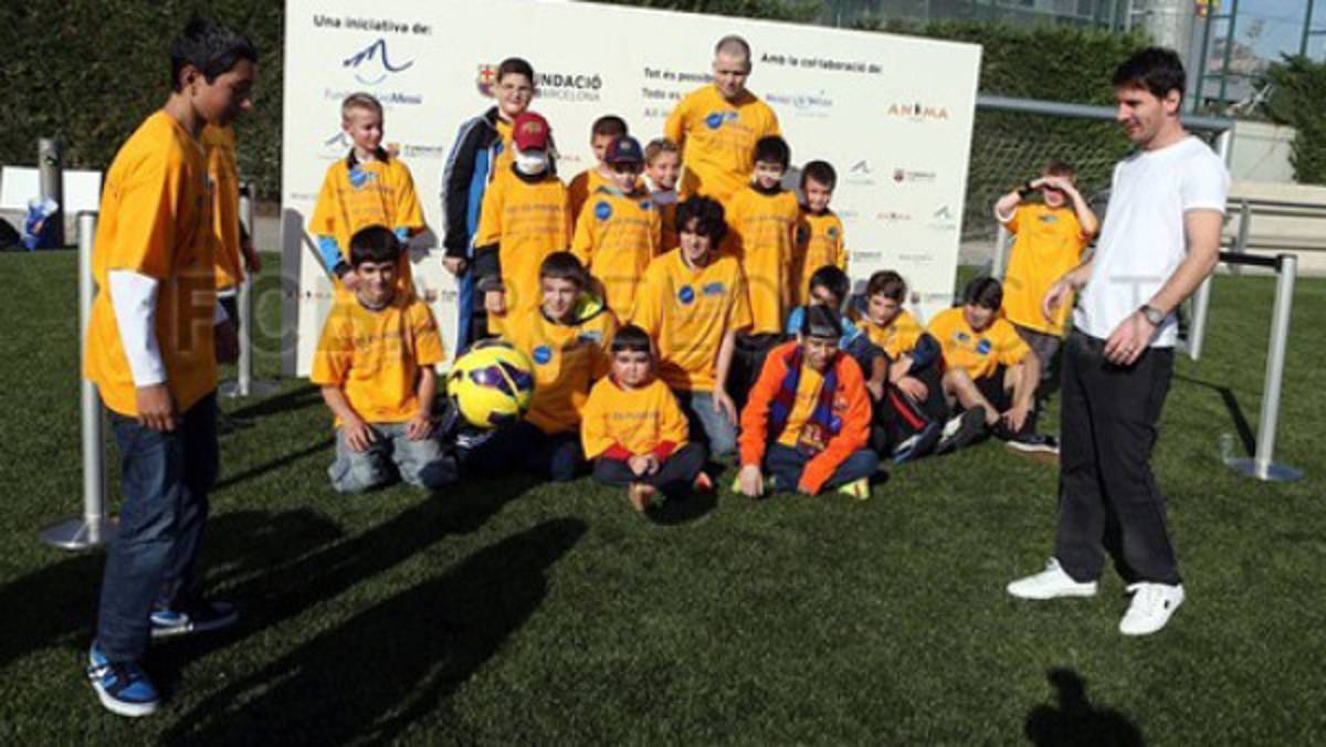 Messi recibe a 20 niños que sufren enfermedades graves