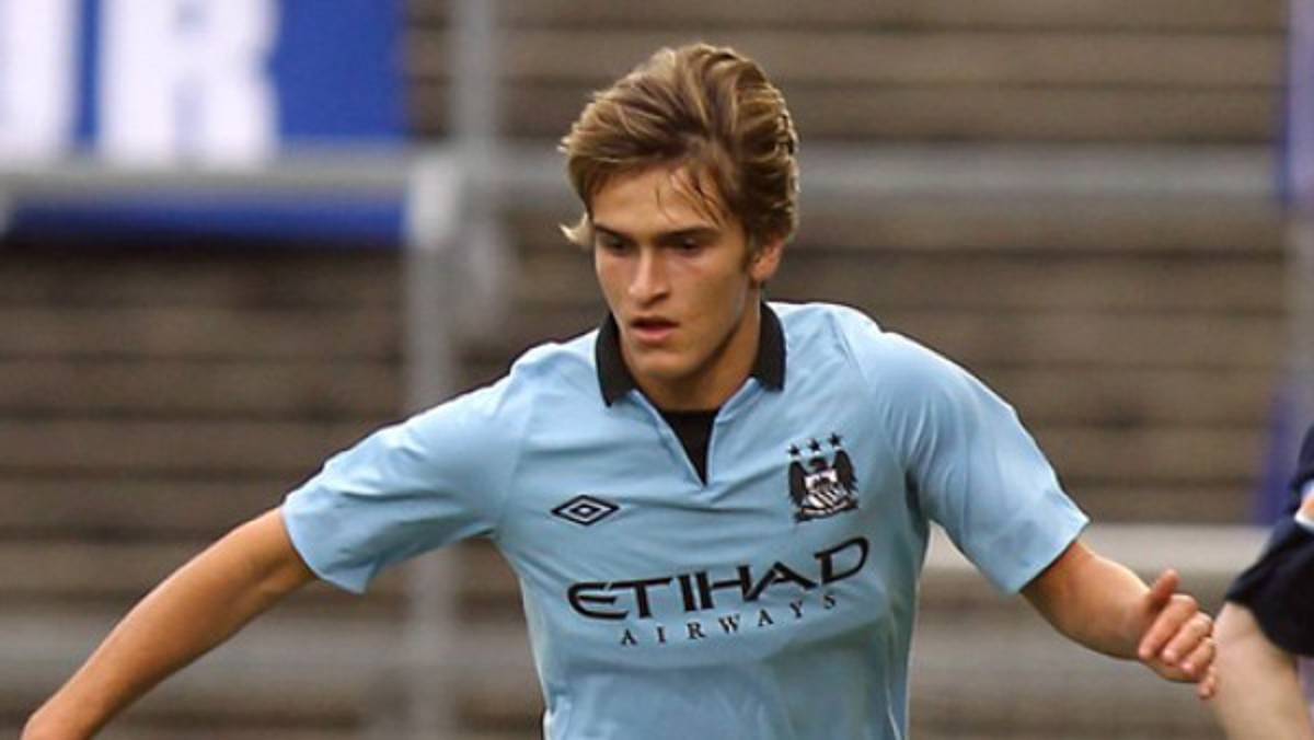 Dennis Suárez, la joya del Manchester City que desea Barcelona