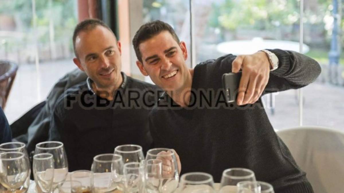 Así fue la cena de Navidad del Barcelona donde participó Choco Lozano