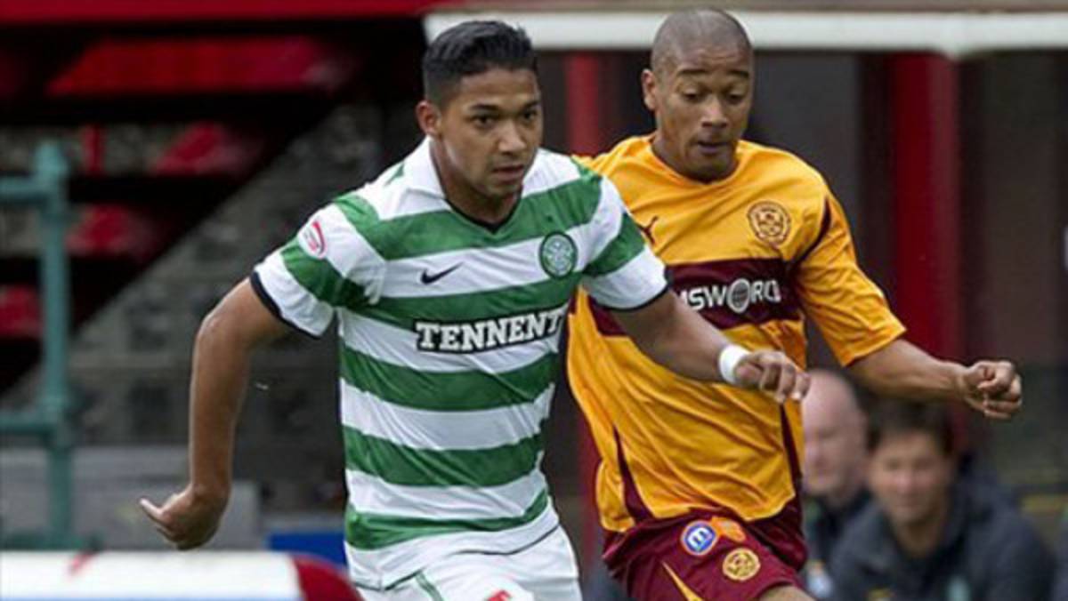 Emilio debutó de titular con el Celtic