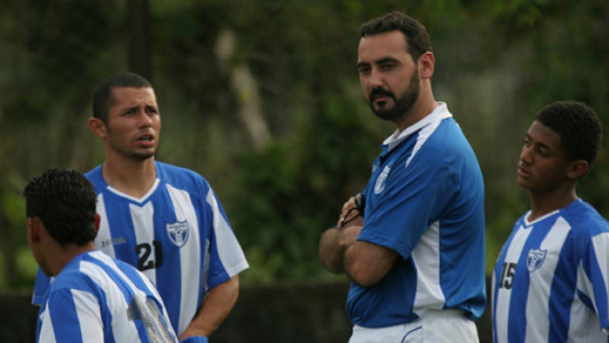 Juan de Dios define su cuerpo técnico