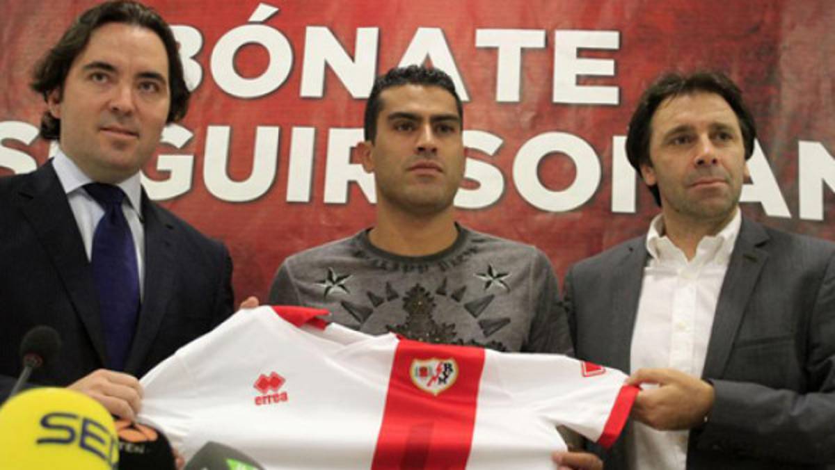 Mexicano Nery Castillo presentado en el Rayo Vallecano