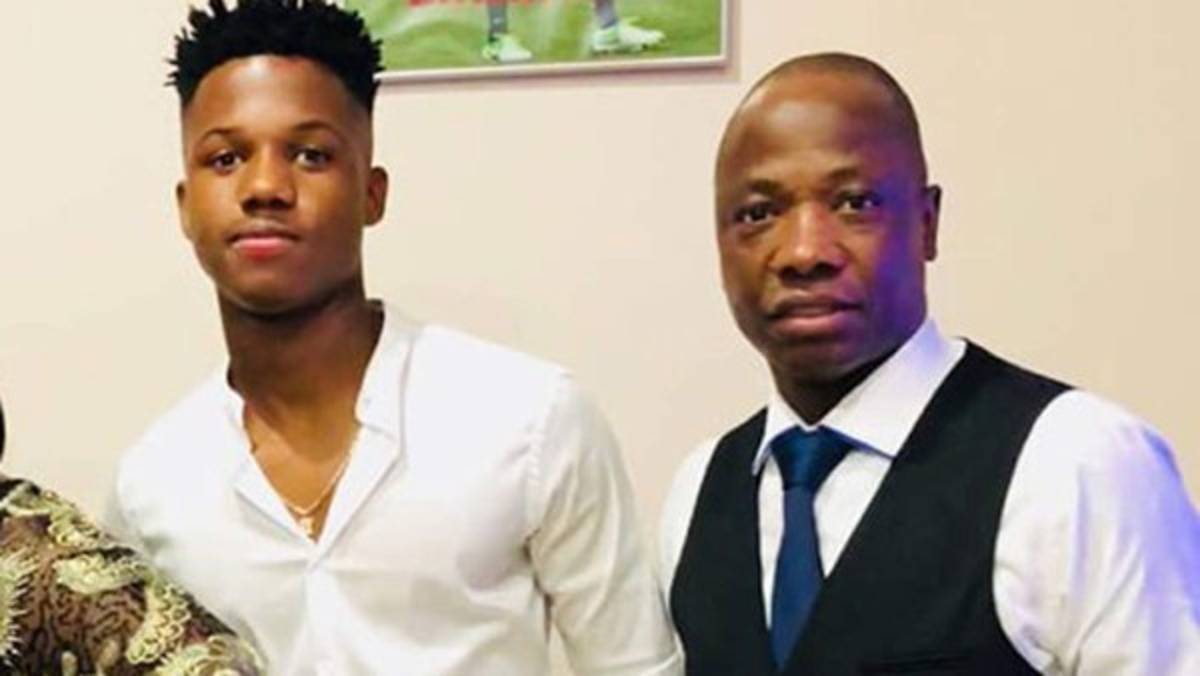 Su verdadero nombre: El pasado desconocido de Ansu Fati, el niño de las 'botas rotas' que cumple 18 años