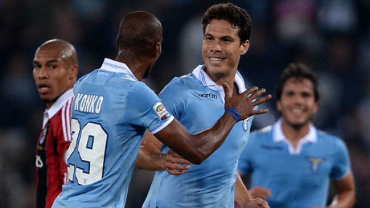 Lazio vence al Milan y Allegri queda en la cuerda floja