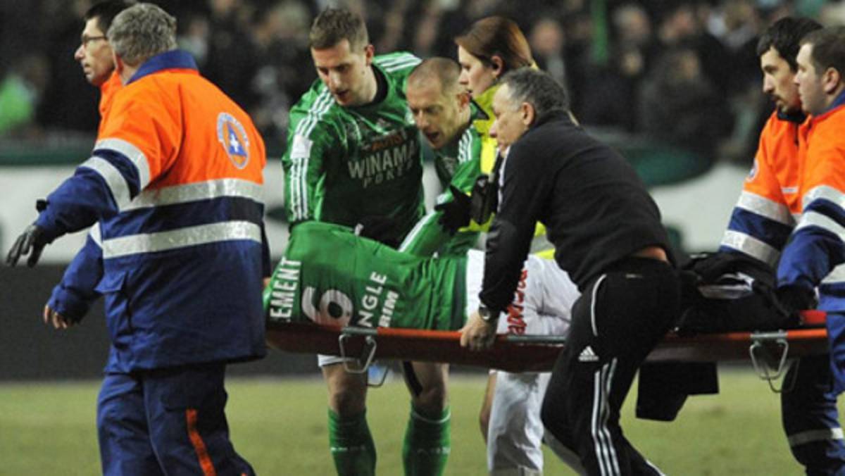 VIDEO: Criminal entrada en el fútbol de Francia