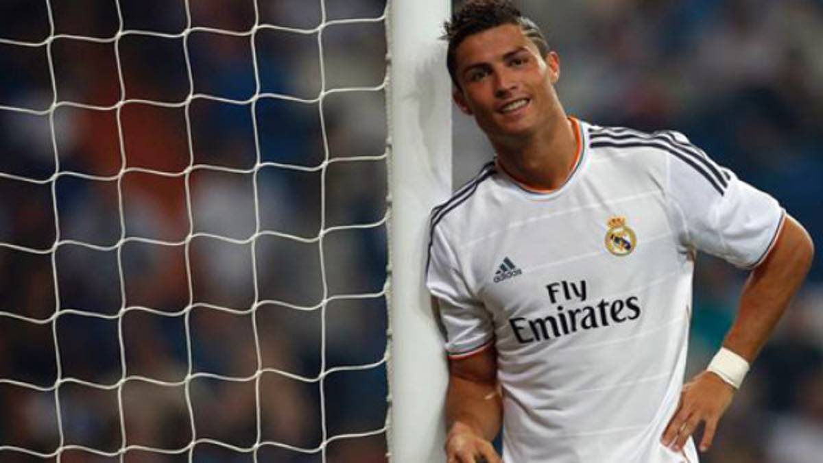 VIDEO: La fallida chilena de Cristiano Ronaldo que terminó en su rostro