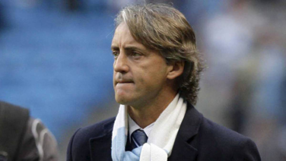 Jugadores del City ya no quieren a Roberto Mancini