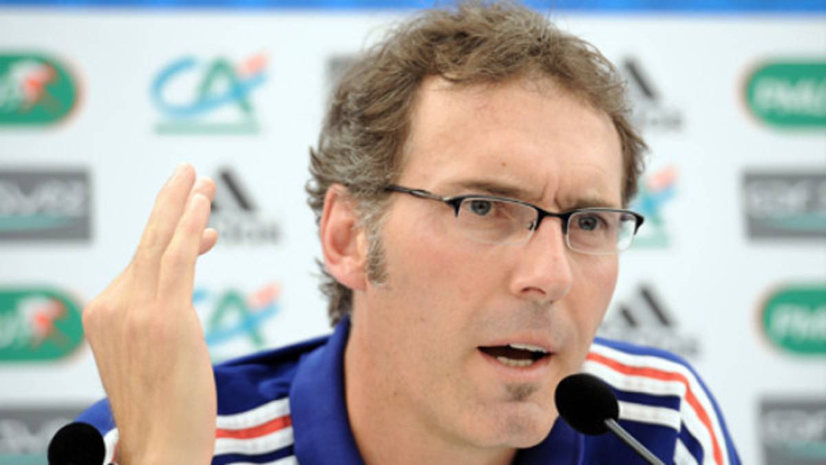 Laurent Blanc se apuntó para suceder a Ferguson
