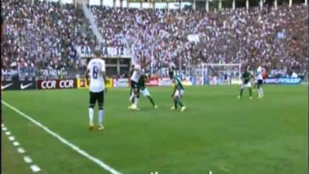 VIDEO: Maravillosa 'cocina” de Fabio Santos en Brasil