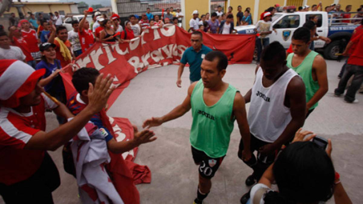 Atlético Choloma tuvo miedo al 'pica-pica” en los camerinos