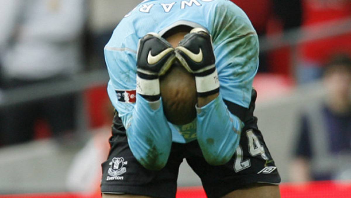 El ridículo gol que le anotó Wigan a Howard