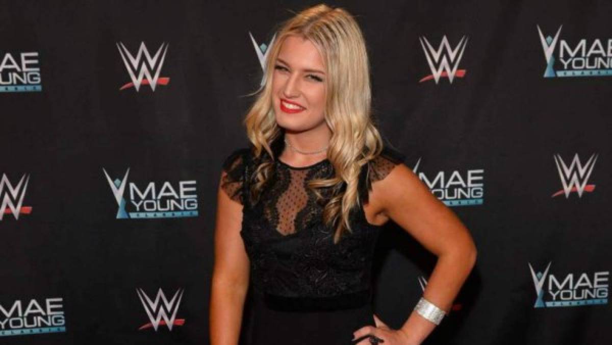 ¡Escándalo! Filtran fotos íntimas y un vídeo sexual de Toni Storm, estrella de la WWE