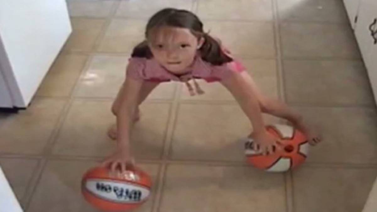 VIDEO: Niña de 8 años sorprende con habilidad con pelota de baloncesto