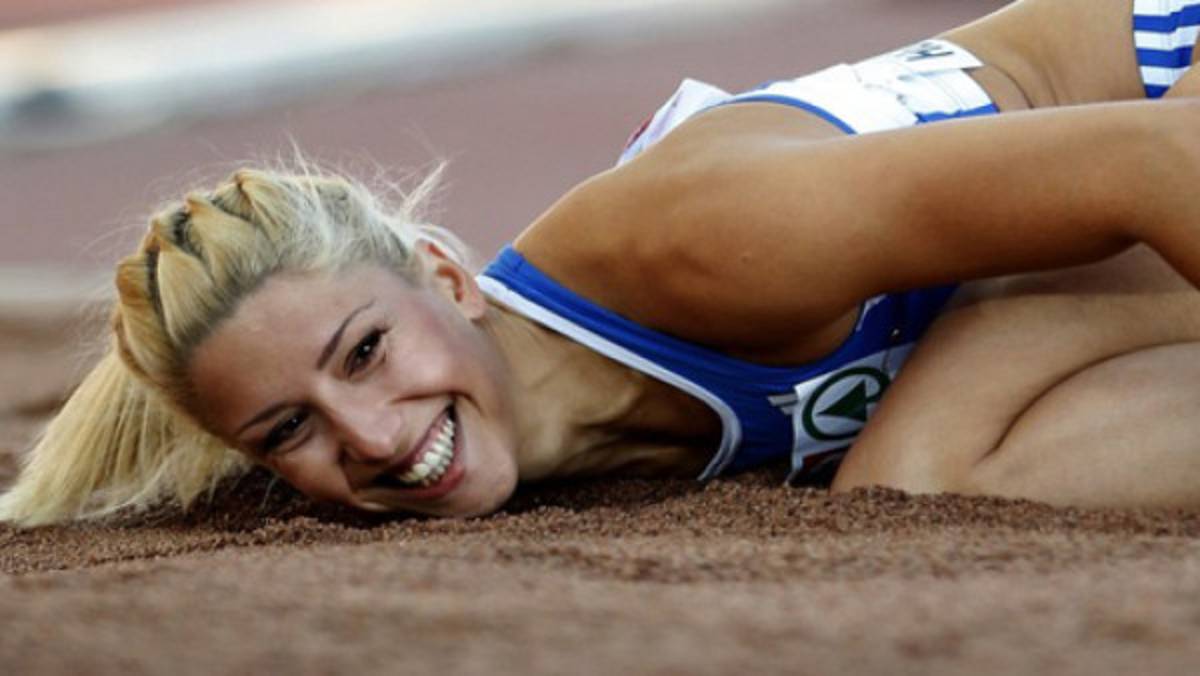 Suspenden a atleta de los Olímpicos por mensajes racistas en Twitter