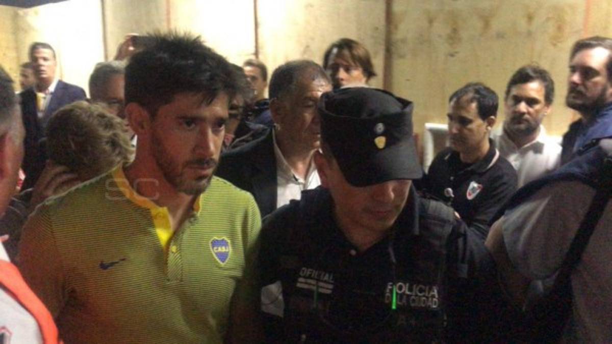 EN FOTOS: Así atacaron a los jugadores de Boca Juniors en el estadio Monumental