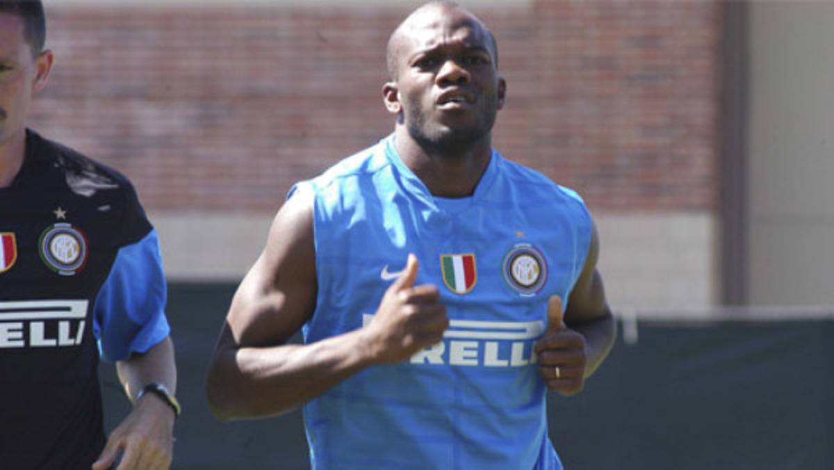 En Grecia están interesados en Suazo