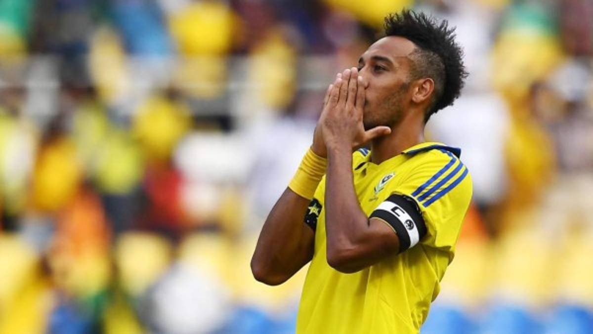 ¿Por quiénes votaron las estrellas y capitanes en los premios The Best?