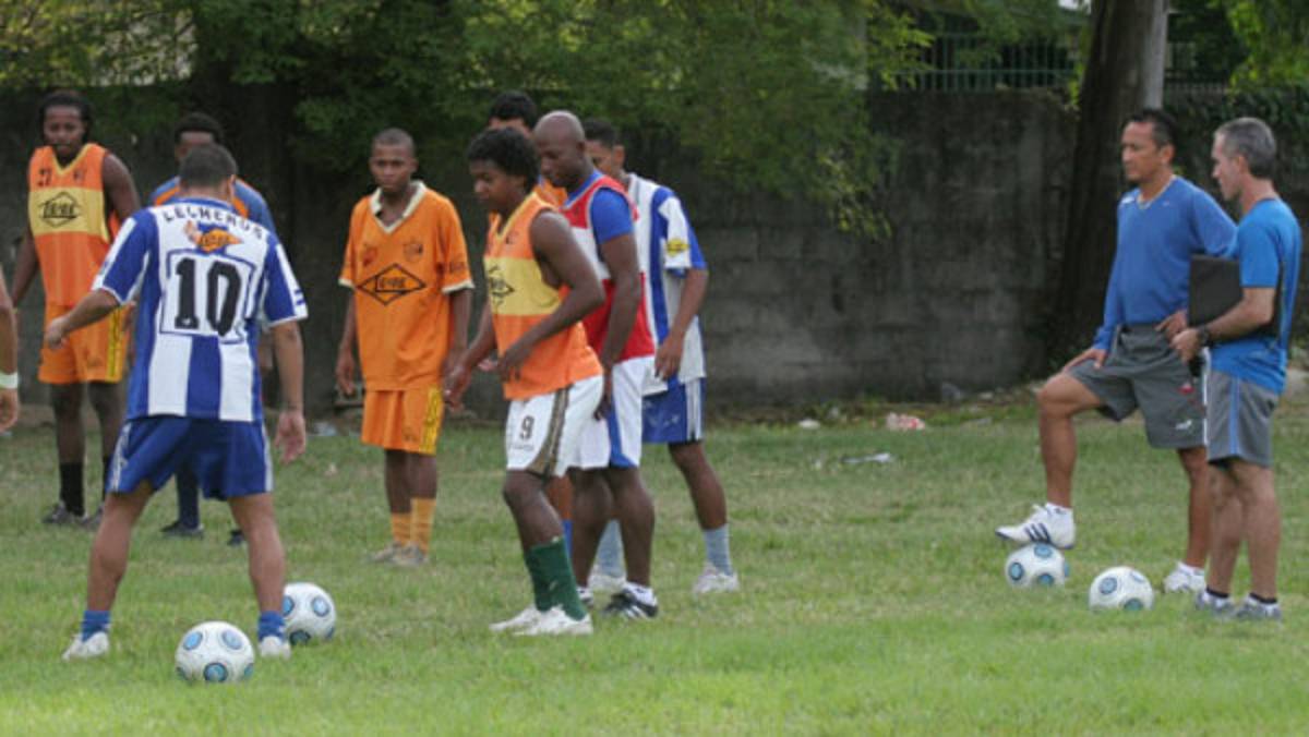 Victoria parte con destino a EUA