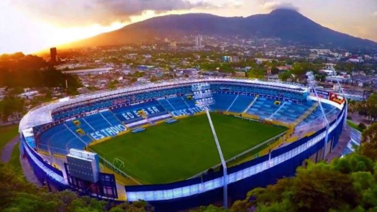 Nayib Bukele, presidente de El Salvador, promete construir el mejor estadio de toda Centroamérica