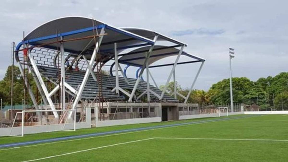 Honduras: Las bonitas canchas donde se juega fútbol burocrático