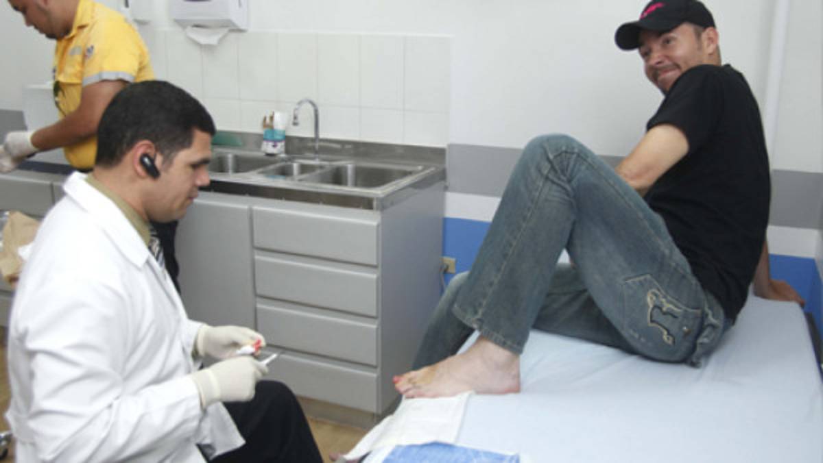 Uñero retira de las canchas a Polache