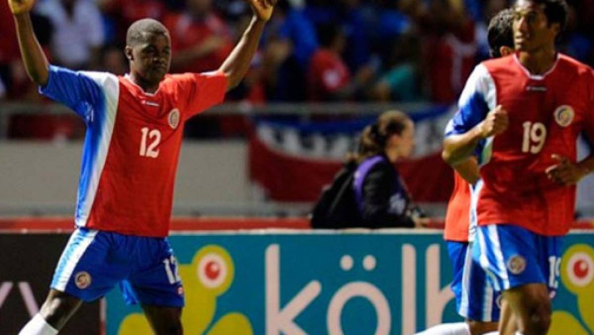 Costa Rica inicia a pensar en El Salvador