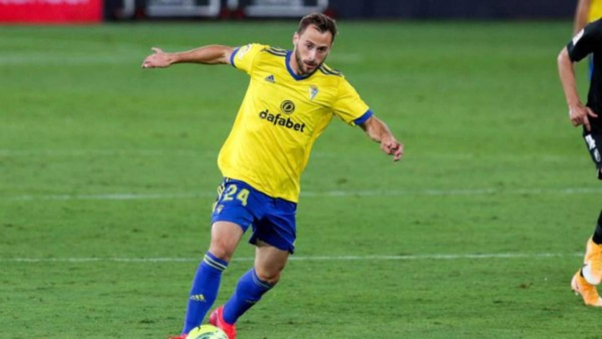 ¿Y el Choco Lozano? El 11 con el que Cádiz buscaría frenar a Barcelona en el Ramón de Carranza