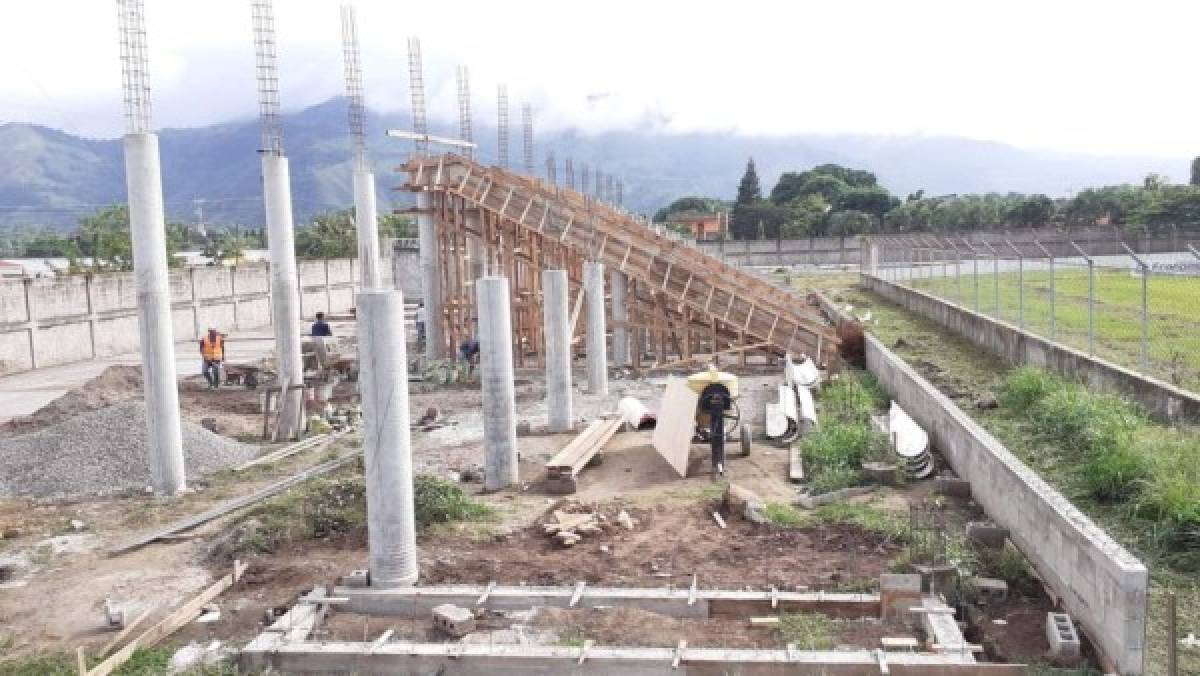 Nueva gradería, sala de conferencia y mejor cancha: Así va quedando el estadio de Tocoa