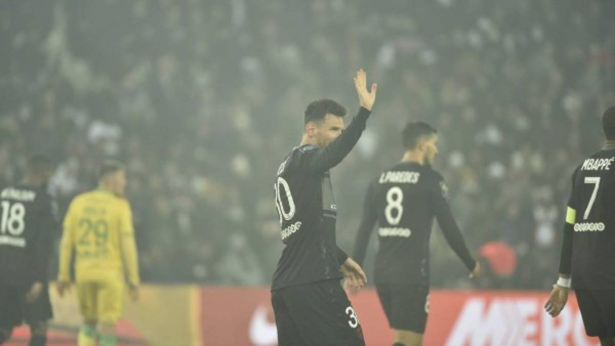 Fotos: Keylor Navas se marcha expulsado en el PSG y así reaccionó Neymar por ser el sacrificado