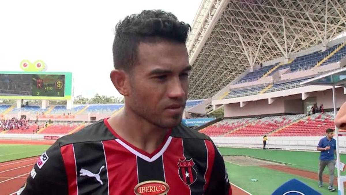 'Chino' Discua es baja en Alajuelense por síntomas de pubalgia