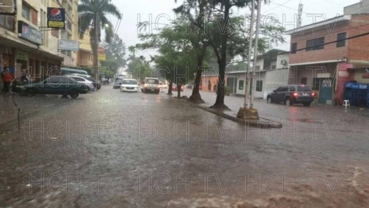FOTOS: Caos, túneles inundados y destrucción deja fuerte lluvia en Tegucigalpa