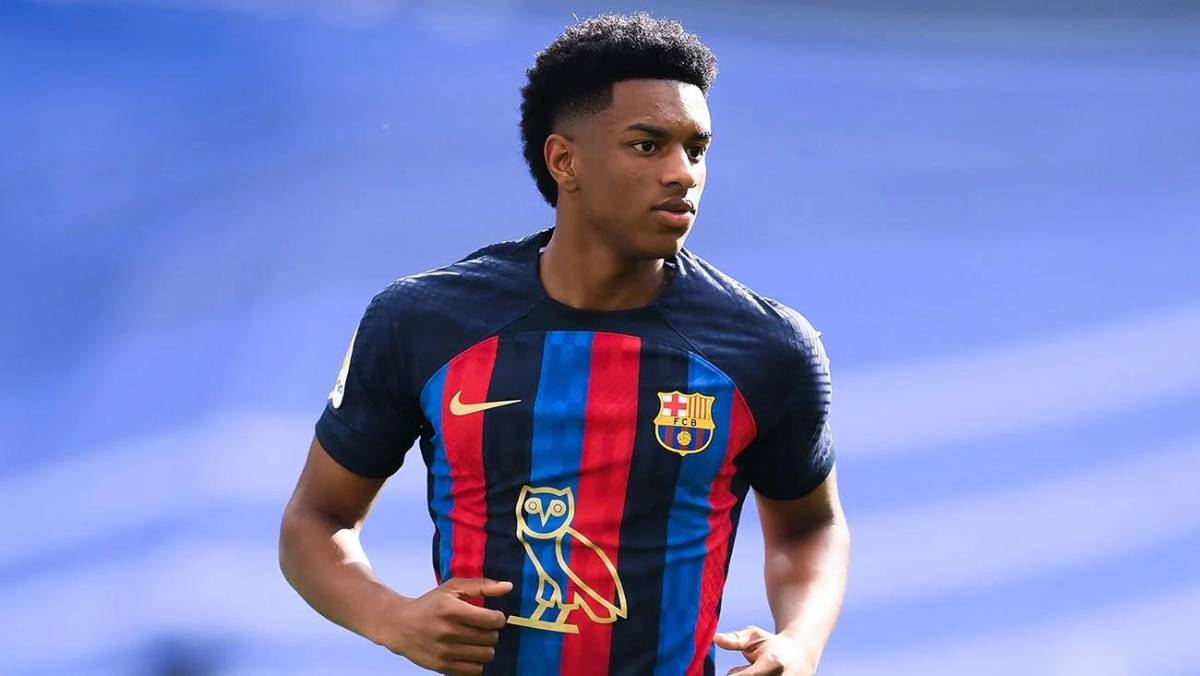 Poderosa alineación de Xavi: Así será el 11 del Barcelona para “destruir” al Manchester United en la Europa League