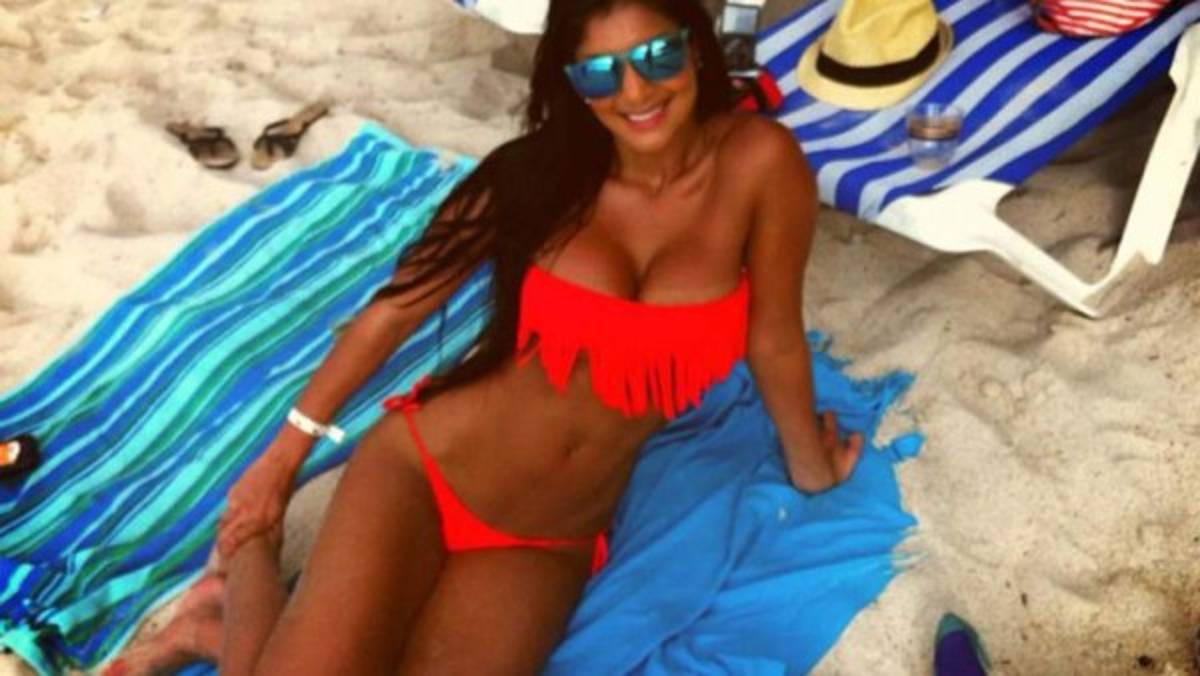 Periodista tica que cubrió a la selección de Costa Rica en Brasil 2014 dice adiós a la televisión