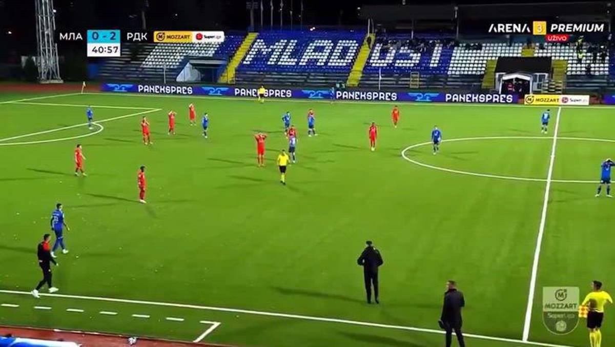 Imágenes sensibles: tragedia en el fútbol, murió durante pleno partido y causó conmoción mundial