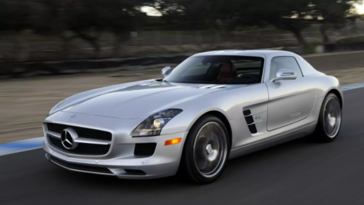 Cristiano Ronaldo está de aniversario: así es su impactante colección de autos y el monstruoso patrimonio