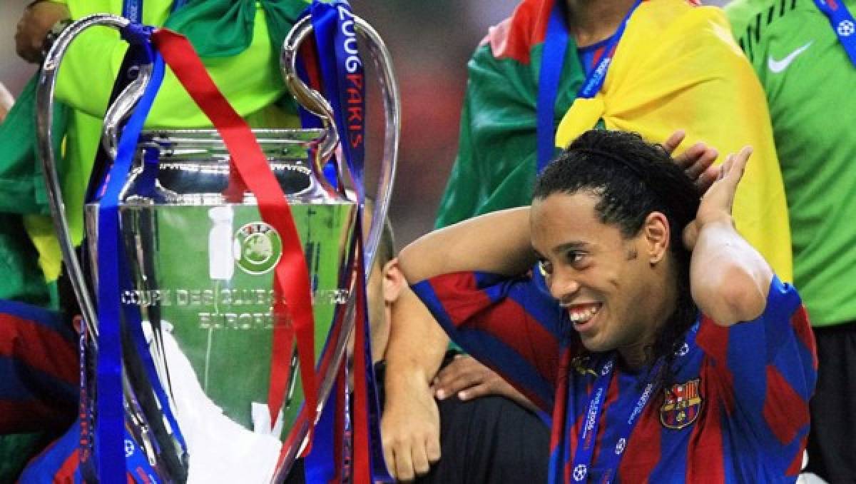 ¡La mágia existe! Ronaldinho deja el fútbol y acá un repaso de los mejores momentos de su carrera